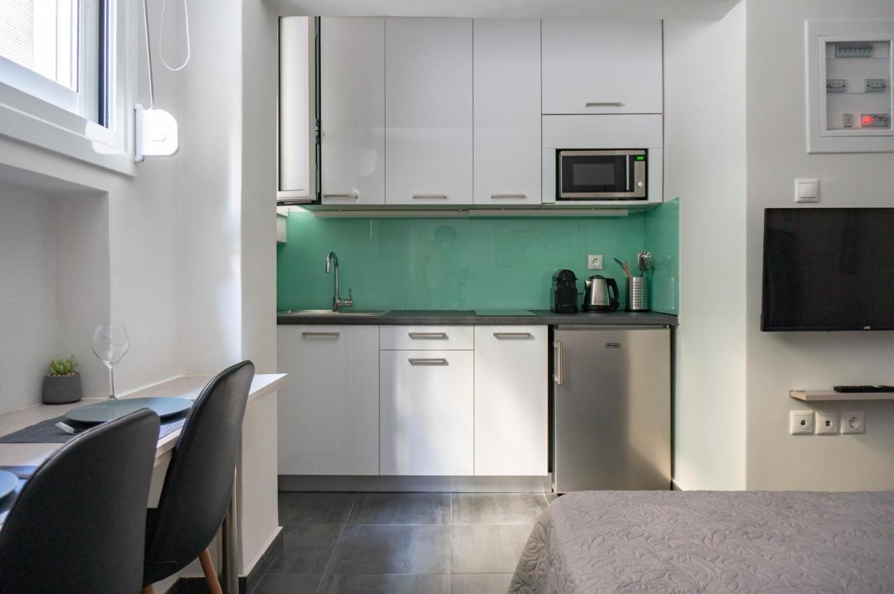 Pan's Cave In Plaka Apartment *